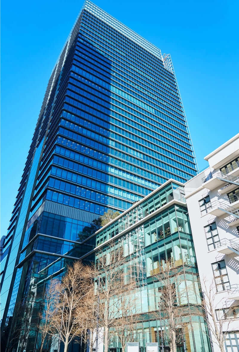 東京支店が入るJPタワーは東京駅まで直ぐ